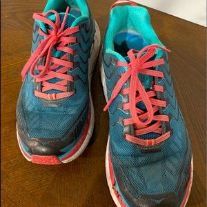 Women’s Hoka One Clifton shoes